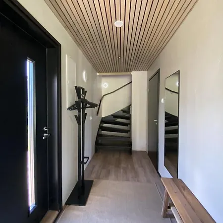 Mommo Ii Villa *